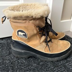 Sorel Women's Brown and Black Winter Boots